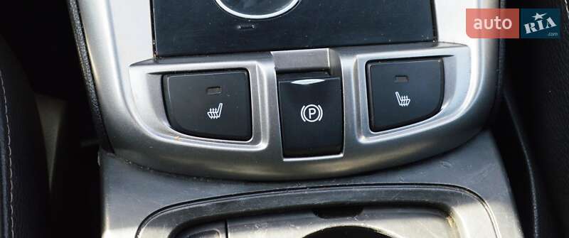 Внедорожник / Кроссовер Chevrolet Captiva 2012 в Одессе