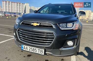 Позашляховик / Кросовер Chevrolet Captiva 2016 в 