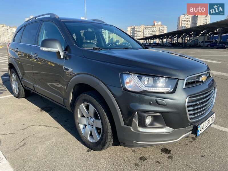 Позашляховик / Кросовер Chevrolet Captiva 2016 в Києві