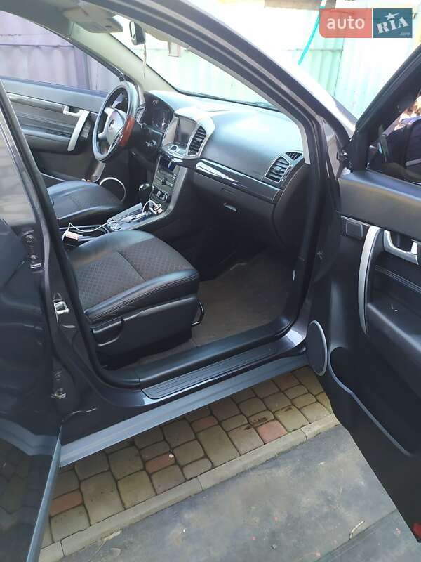 Внедорожник / Кроссовер Chevrolet Captiva 2015 в Широкой Даче