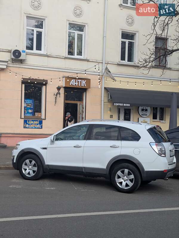 Позашляховик / Кросовер Chevrolet Captiva 2011 в Чернігові