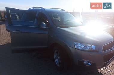 Позашляховик / Кросовер Chevrolet Captiva 2011 в 