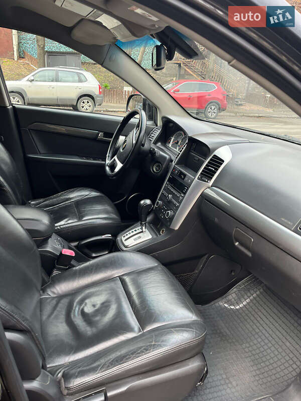 Внедорожник / Кроссовер Chevrolet Captiva 2008 в Киеве