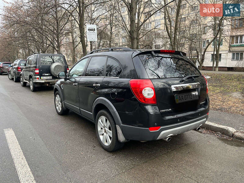 Внедорожник / Кроссовер Chevrolet Captiva 2008 в Киеве