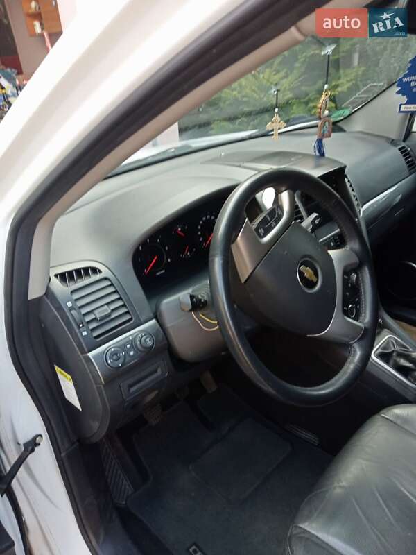Внедорожник / Кроссовер Chevrolet Captiva 2010 в Луцке