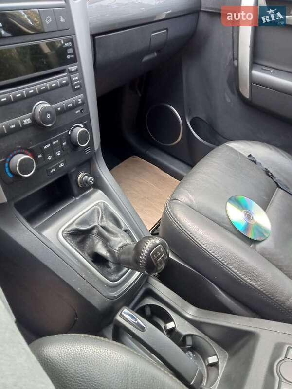 Внедорожник / Кроссовер Chevrolet Captiva 2010 в Луцке