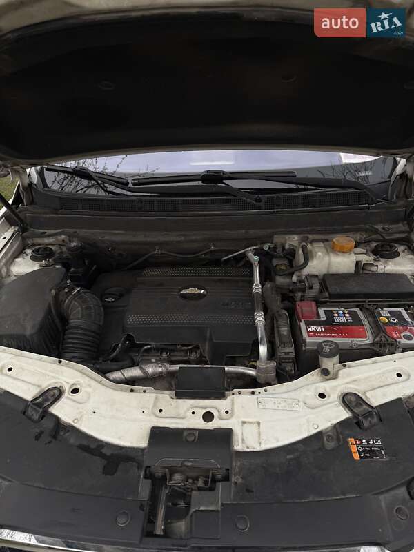 Позашляховик / Кросовер Chevrolet Captiva 2012 в Бориславі