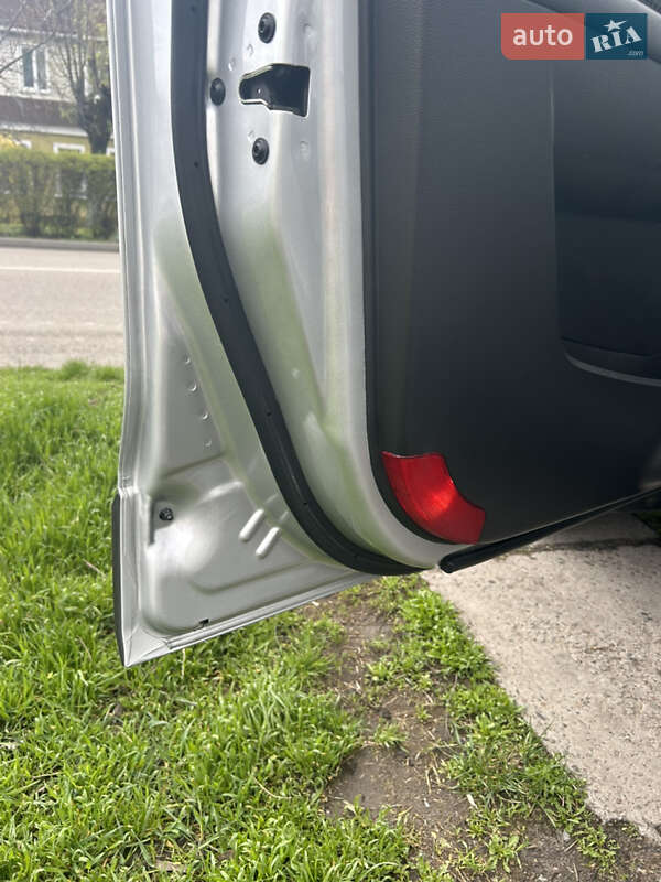 Внедорожник / Кроссовер Chevrolet Captiva 2012 в Черкассах фото 22 Внедорожник / Кроссовер Chevrolet Captiva 2012 в Черкассах