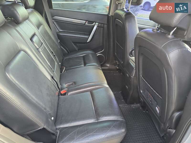 Позашляховик / Кросовер Chevrolet Captiva 2010 в Києві