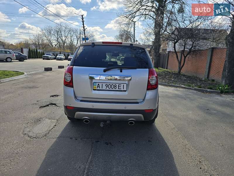 Позашляховик / Кросовер Chevrolet Captiva 2010 в Києві