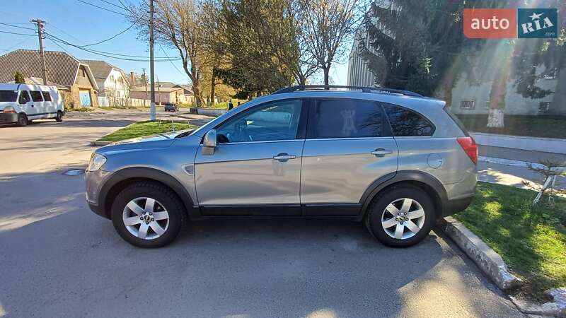 Внедорожник / Кроссовер Chevrolet Captiva 2010 в 
