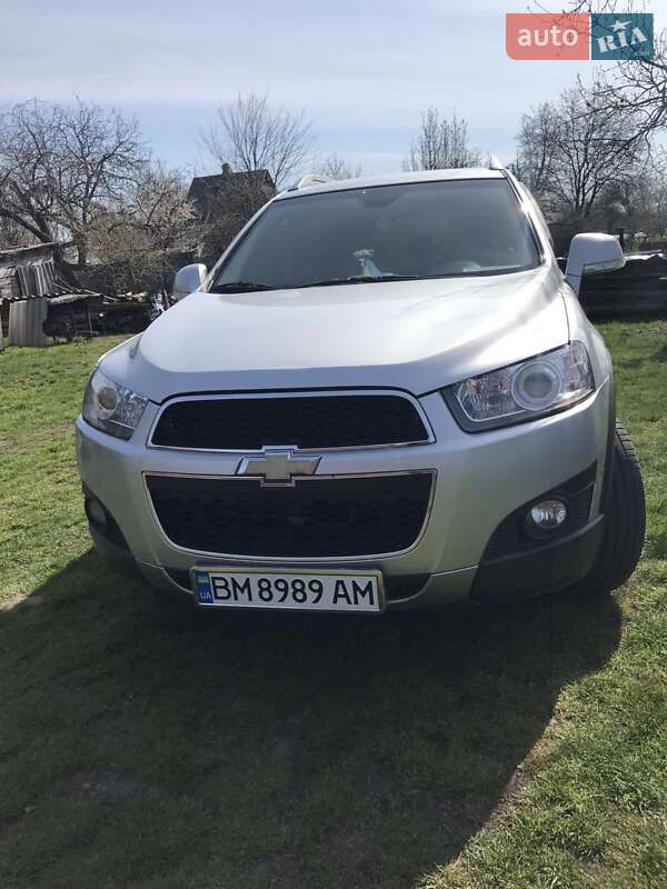 Позашляховик / Кросовер Chevrolet Captiva 2011 в 