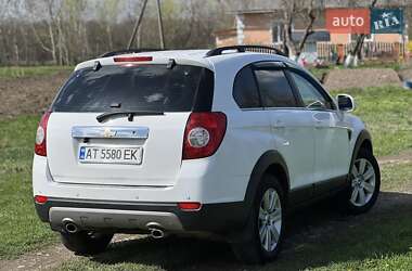 Позашляховик / Кросовер Chevrolet Captiva 2009 в 