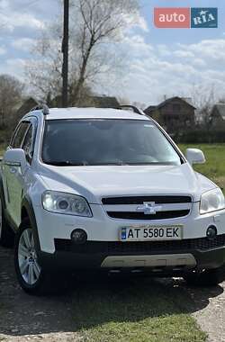 Позашляховик / Кросовер Chevrolet Captiva 2009 в 
