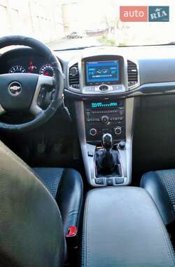 Внедорожник / Кроссовер Chevrolet Captiva 2011 в 