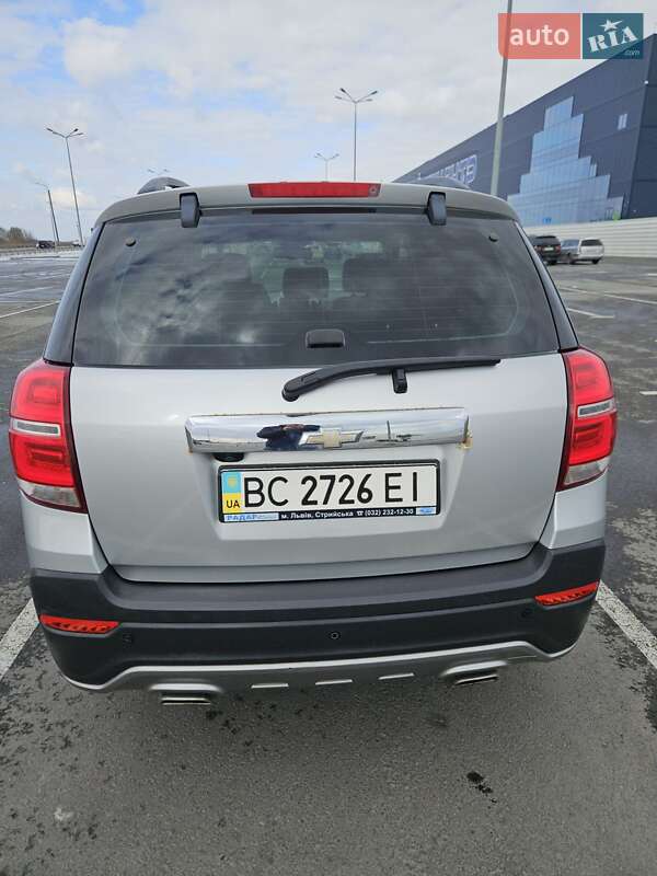 Позашляховик / Кросовер Chevrolet Captiva 2013 в Львові