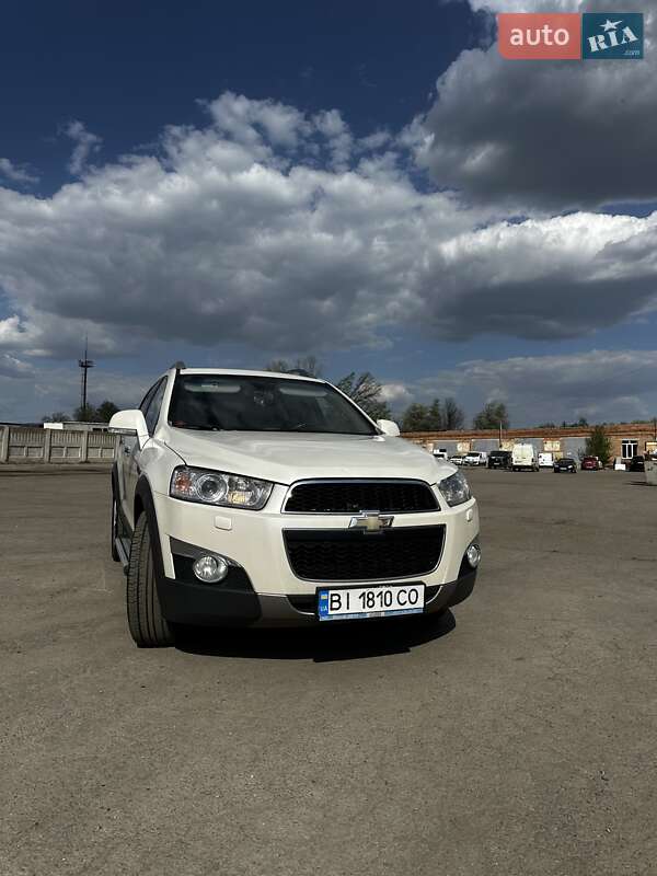 Позашляховик / Кросовер Chevrolet Captiva 2011 в Полтаві