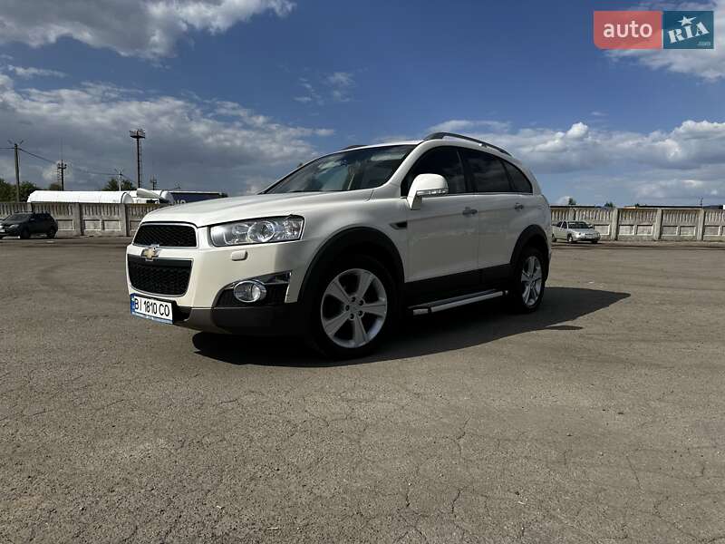Позашляховик / Кросовер Chevrolet Captiva 2011 в Полтаві