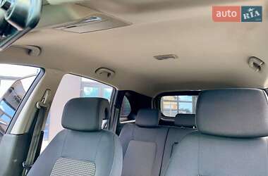 Позашляховик / Кросовер Chevrolet Captiva 2010 в 