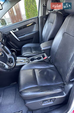 Позашляховик / Кросовер Chevrolet Captiva 2011 в 