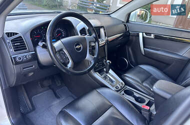 Позашляховик / Кросовер Chevrolet Captiva 2011 в 