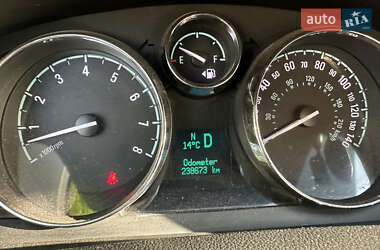 Внедорожник / Кроссовер Chevrolet Captiva 2012 в 
