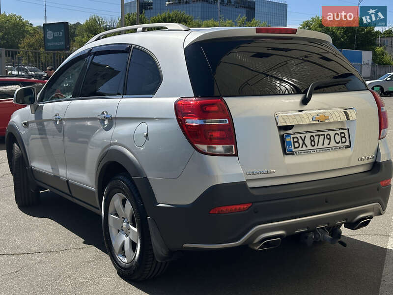 Позашляховик / Кросовер Chevrolet Captiva 2017 в Києві