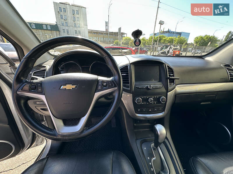 Позашляховик / Кросовер Chevrolet Captiva 2017 в Києві