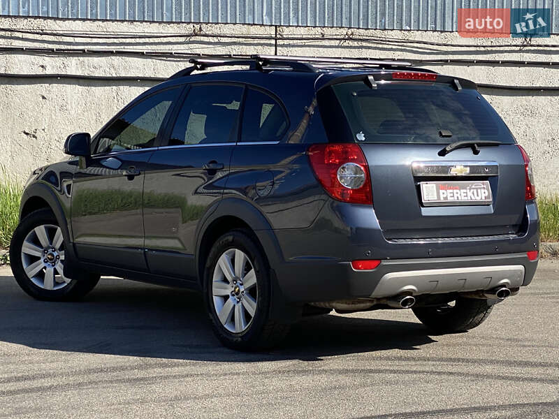 Позашляховик / Кросовер Chevrolet Captiva 2007 в Києві
