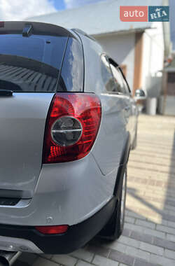 Позашляховик / Кросовер Chevrolet Captiva 2007 в 