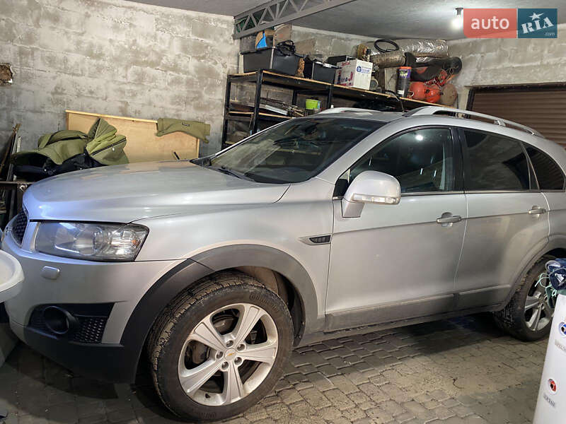 Внедорожник / Кроссовер Chevrolet Captiva 2011 в 