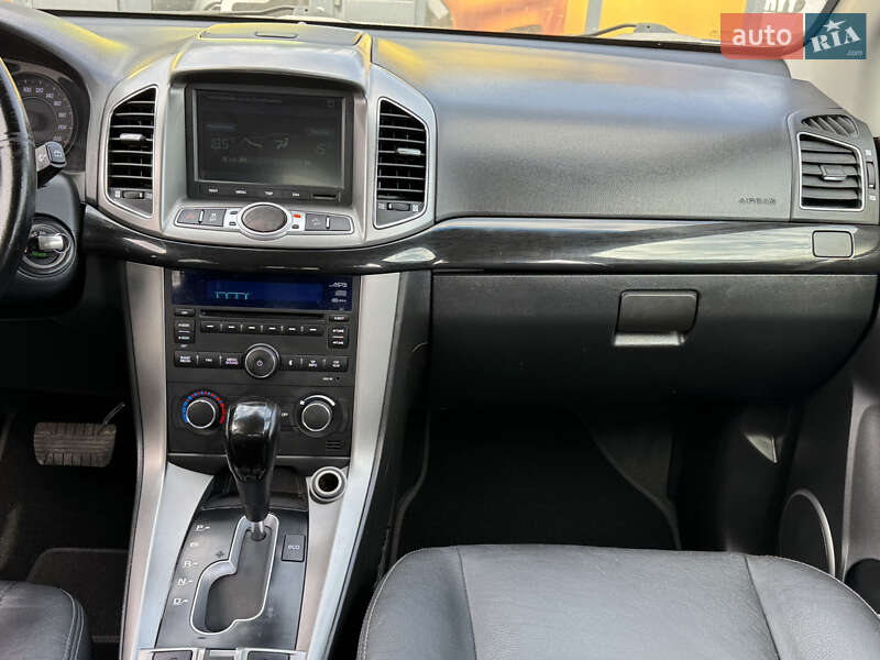 Внедорожник / Кроссовер Chevrolet Captiva 2011 в Стрые