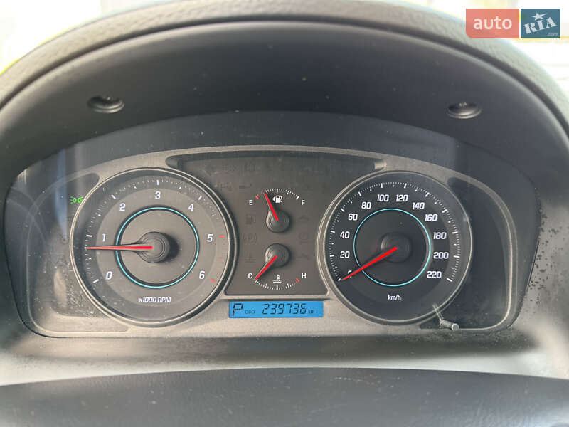 Внедорожник / Кроссовер Chevrolet Captiva 2011 в Стрые