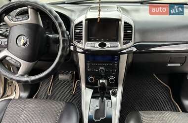 Внедорожник / Кроссовер Chevrolet Captiva 2011 в 