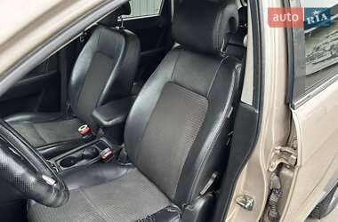 Внедорожник / Кроссовер Chevrolet Captiva 2011 в 