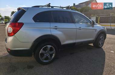 Позашляховик / Кросовер Chevrolet Captiva 2008 в 