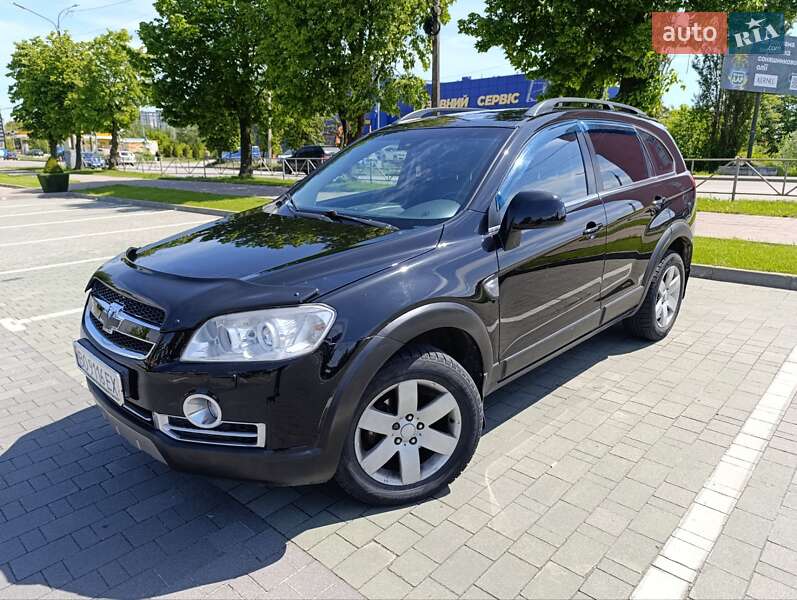Позашляховик / Кросовер Chevrolet Captiva 2008 в 