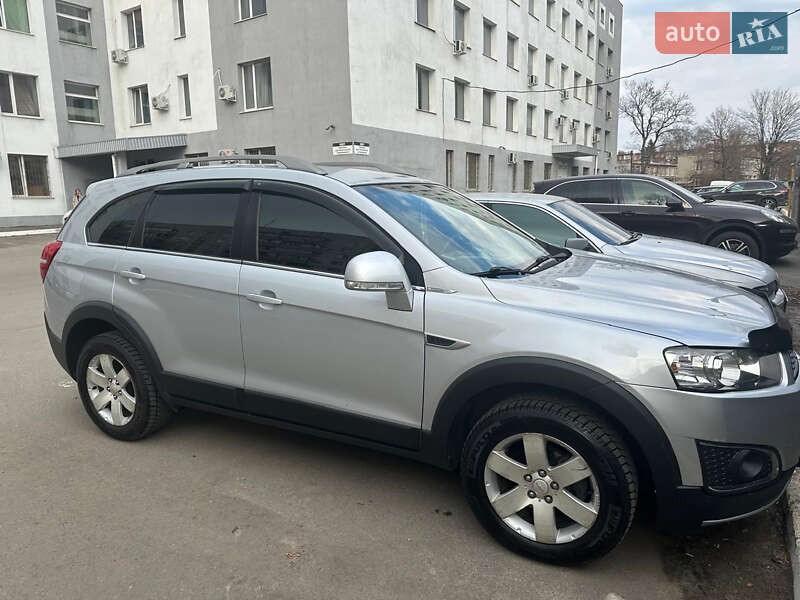 Внедорожник / Кроссовер Chevrolet Captiva 2015 в Харькове фото 2 Внедорожник / Кроссовер Chevrolet Captiva 2015 в Харькове