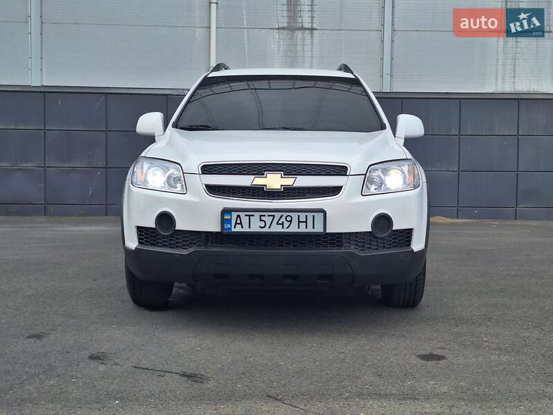 Позашляховик / Кросовер Chevrolet Captiva 2007 в 