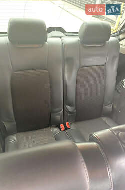 Внедорожник / Кроссовер Chevrolet Captiva 2011 в 