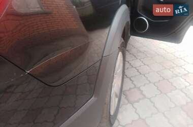 Позашляховик / Кросовер Chevrolet Captiva 2013 в 