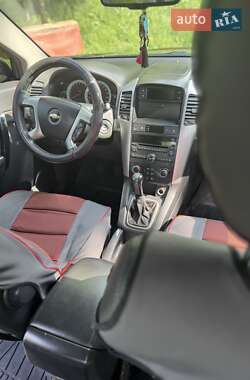 Позашляховик / Кросовер Chevrolet Captiva 2008 в 