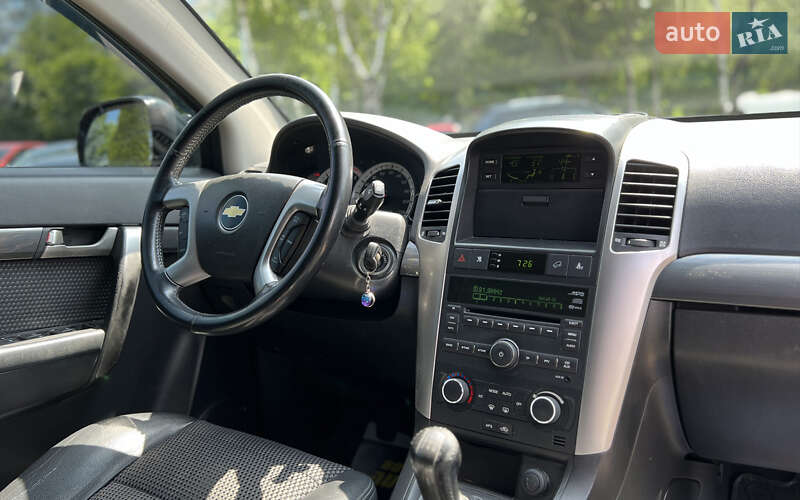 Позашляховик / Кросовер Chevrolet Captiva 2009 в Львові