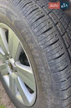 Внедорожник / Кроссовер Chevrolet Captiva 2006 в 