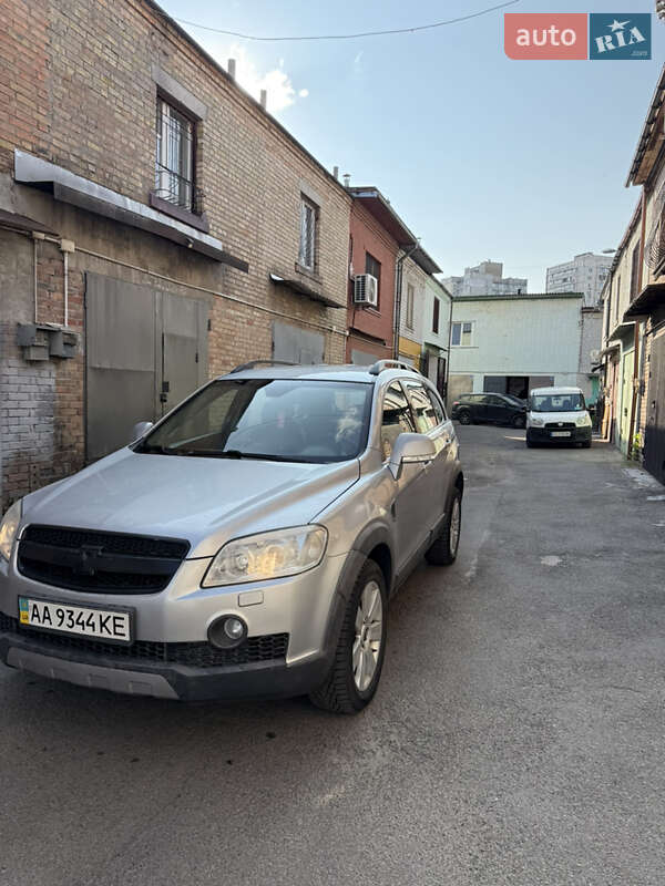 Внедорожник / Кроссовер Chevrolet Captiva 2007 в Киеве
