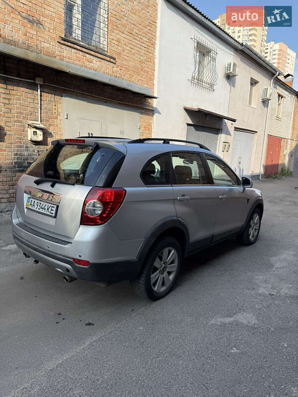 Внедорожник / Кроссовер Chevrolet Captiva 2007 в Киеве