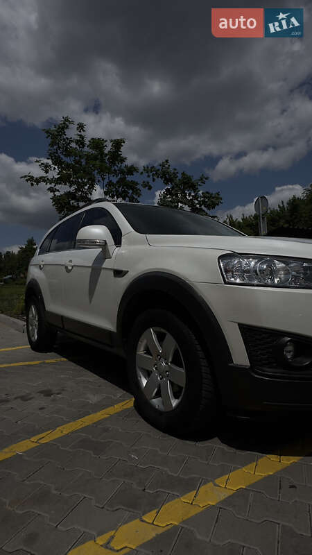 Внедорожник / Кроссовер Chevrolet Captiva 2013 в Хмельницком