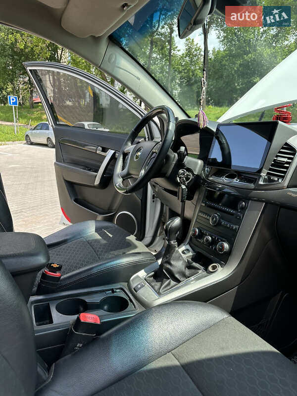 Внедорожник / Кроссовер Chevrolet Captiva 2013 в Хмельницком