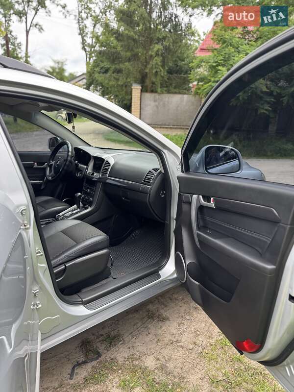 Внедорожник / Кроссовер Chevrolet Captiva 2013 в Ирпене
