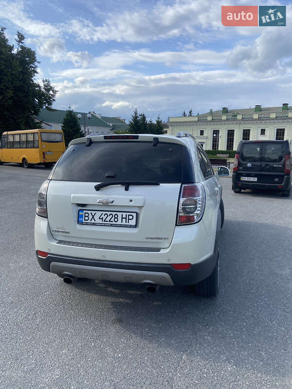 Позашляховик / Кросовер Chevrolet Captiva 2011 в Шепетівці фото 4 Позашляховик / Кросовер Chevrolet Captiva 2011 в Шепетівці